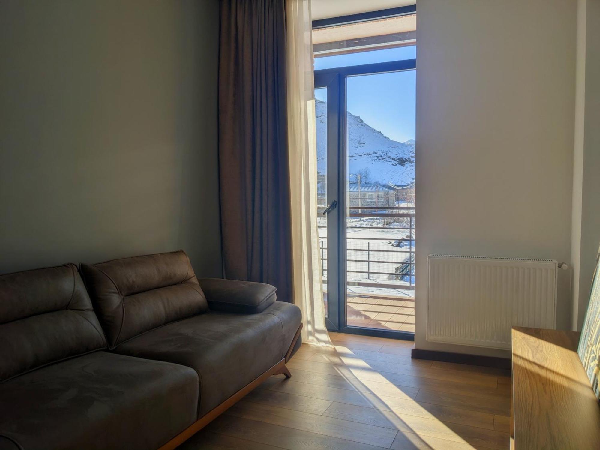 Agre Kazbegi Hotel Achkhoti ภายนอก รูปภาพ